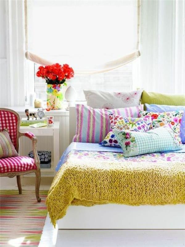 färgglada-sänglinne-hur-att-dekorera-ditt-sovrum-gul-blomma-säng-filt