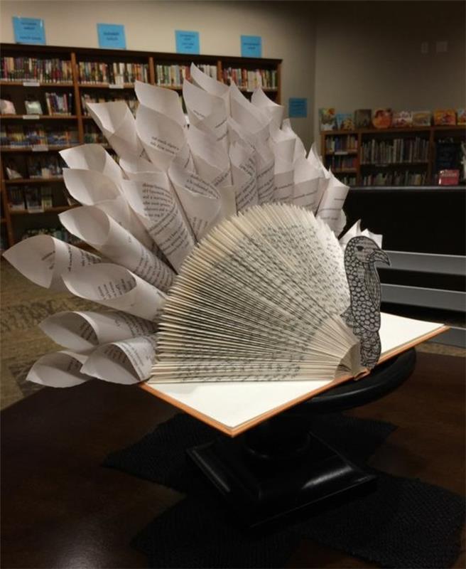 origami-bok-mästerverk-med-en-bok