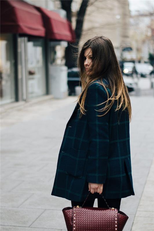 Idee Outfit Class Woman Dress Class Style Woman class damain حقيبة يد بورجوندي
