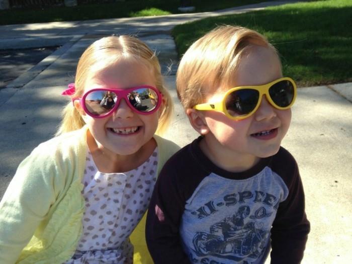 نظارة شمسية للأخ الصغير والأخت الصغيرة