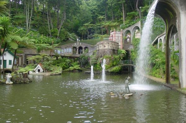 madeira-záhrada-botanická-vodná socha-objav-ostrov-madeira