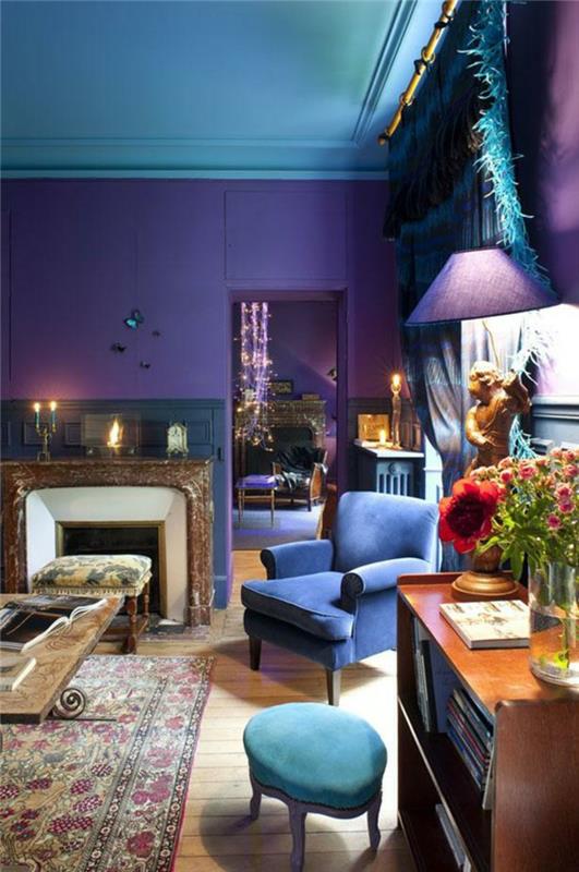 krasna-dekoracia-obývačka-kačica-modrá-páv-modrá-kreslo-spálňa-modrá-a-fialová