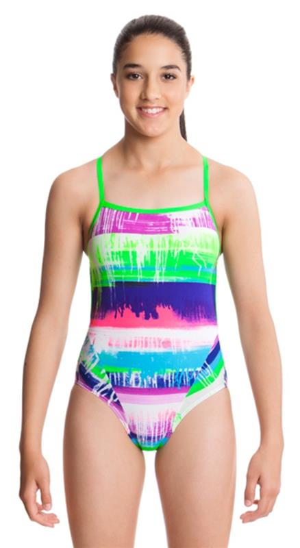 14-year-girl-swimsuit-funkita-France-natation-resize. - فتاة - عمرها 14 سنة - ملابس السباحة Funkita-France-natation-resize