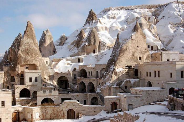 grotta-huset-byn-Goreme-folkmun