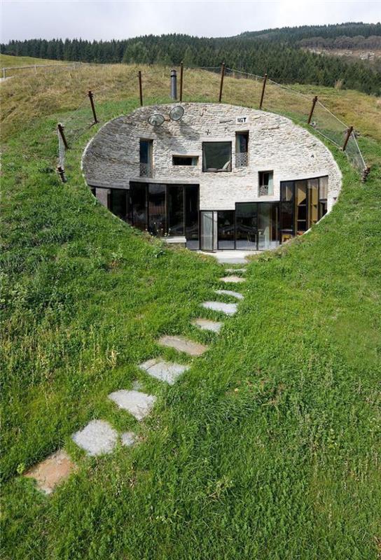 grotta-hus-underjordiska-hus-Schweiz