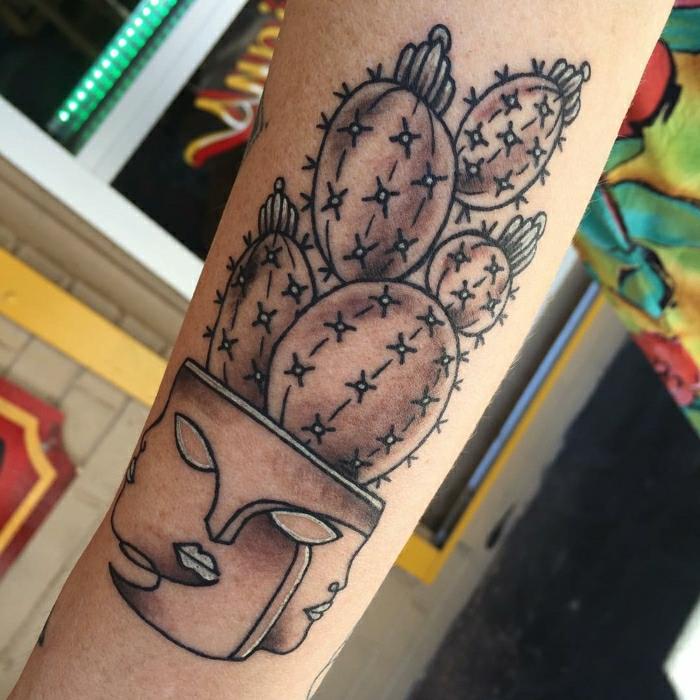 Originálne tetovanie, mimoriadny tetovací inšpiračný hrnček fotogalérie s tvárami, tetovanie kaktusového kvetináča