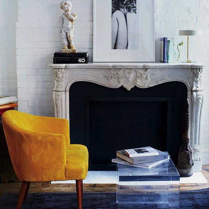 krb-rímsa-barokovo-žltá-stolička-drevo-textil
