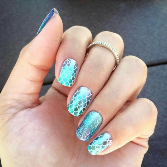 sjöjungfru skala nageldeco, falangring, ovala naglar, original sommarkonst