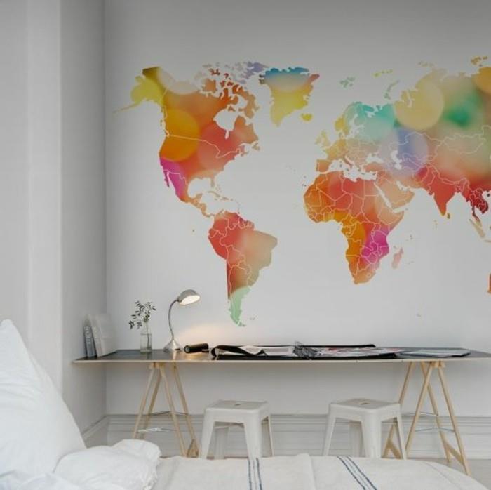 خريطة العالم ملصق على خلفية بيضاء حديثة-مساحة مكتبية