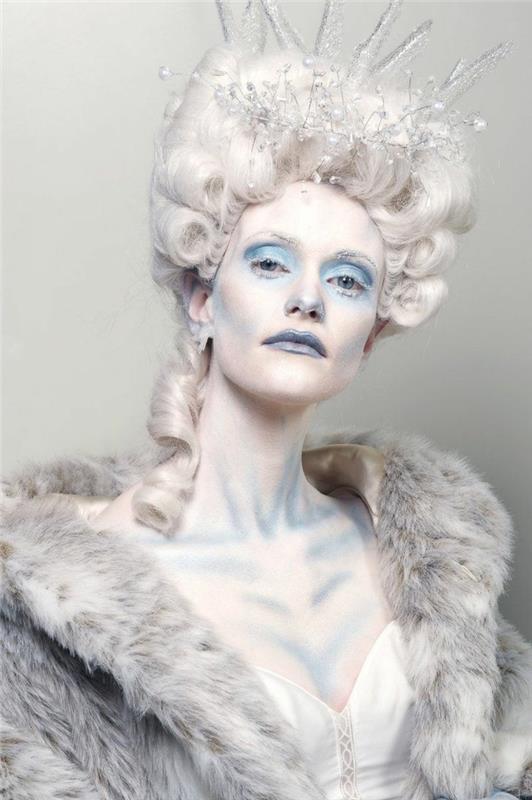snödrottningssmink, vit drottning med blonda vintagekrullar, blå ögonmakeup