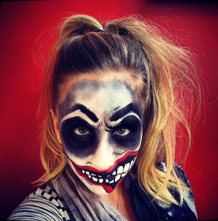skräck smink clown kvinna för halloween
