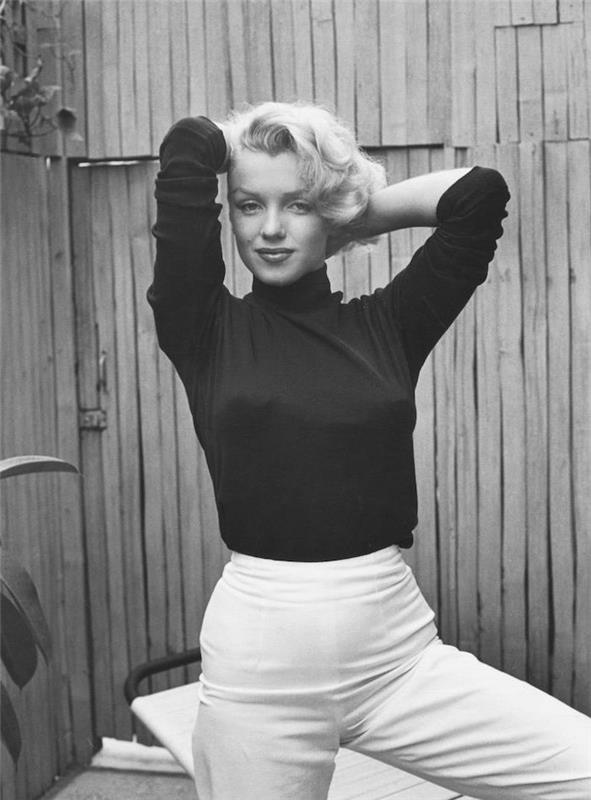 ستايل رائع لممثلة مشهورة ، موضة خمسينيات القرن الماضي ، كيف تكوني عصرية بزي الخمسينيات ، بنطال أبيض وبلوزة سوداء