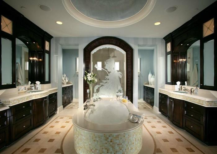 nádherná-kúpeľňa-s-luxusnou-vaňou-chladnou-mozaikovou-myšlienkou-dizajnu