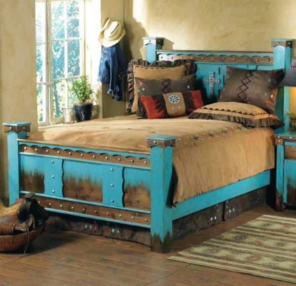 أثاث-ريفي-سرير-في-طلاء-خشب-أزرق