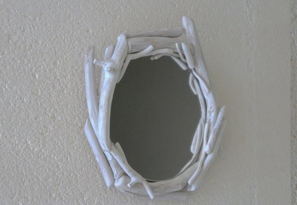 spegel-drivved-ram-vit-vacker