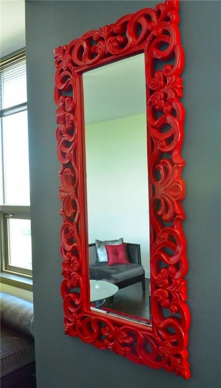 storformat-röd-grå-vägg-rektangulär spegel