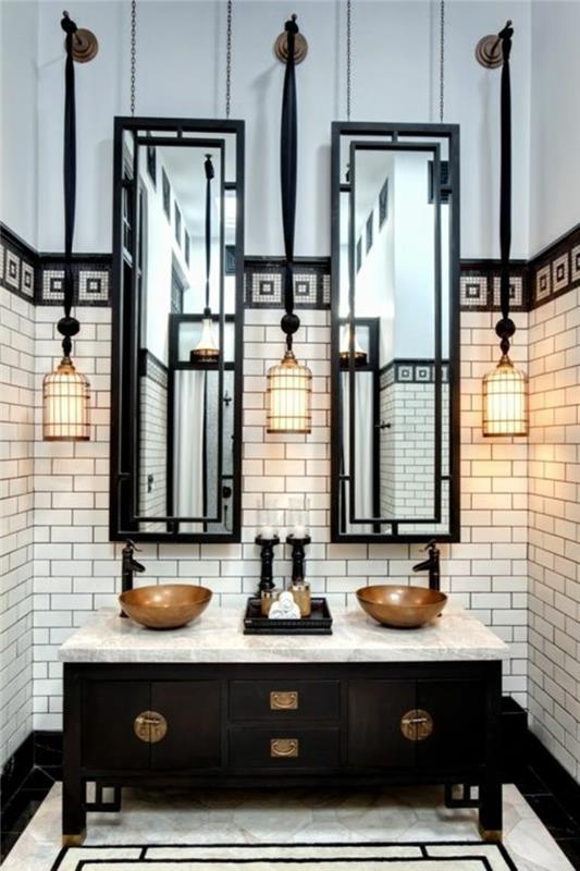 badrum-spegel-moderna-rektangulära-speglar-och-en-svart-skåp