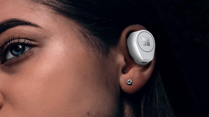 MIcrosoft skulle titta på Surface Buds, framtida konkurrenter till Apple AirPods 2