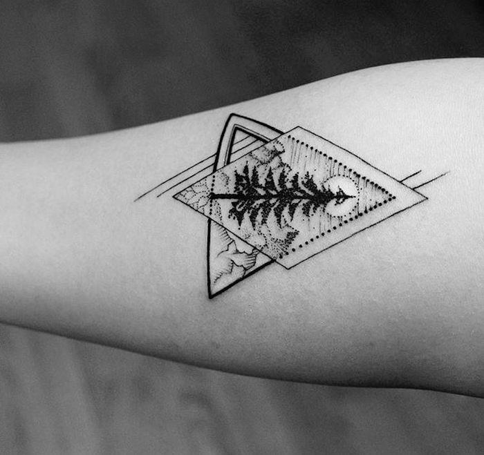 Spoločné tetovanie, nápad na spoločný pár tetovania, skvelá voľba pre dvoch, dvojitá expozícia, rombe a hora
