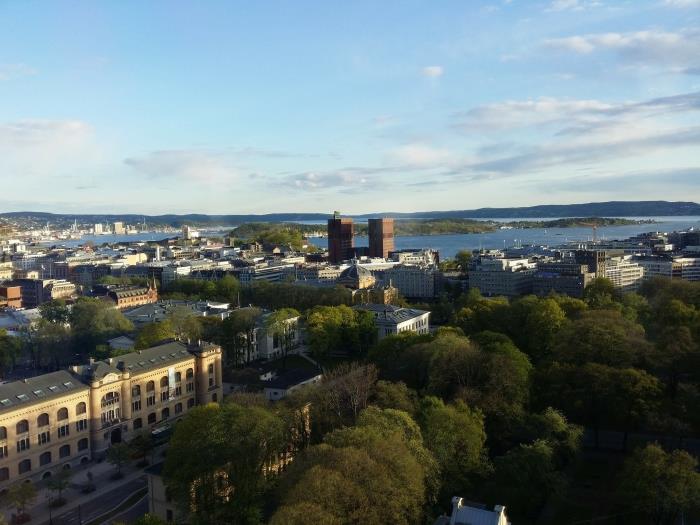 pohľad zhora na Oslo, určené európske zelené hlavné mesto na rok 2019, mestské prostredie blízke prírode