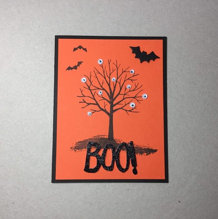 apelsinfladdermus kartongritning nakent träd nattlandskap hösthantverk halloween unge