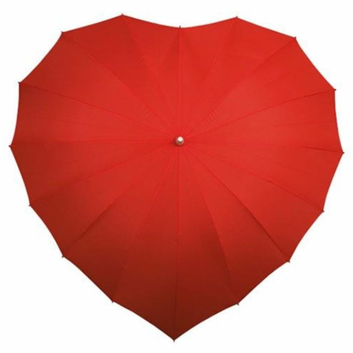 skladací dáždnik s veľkosťou červeného srdca