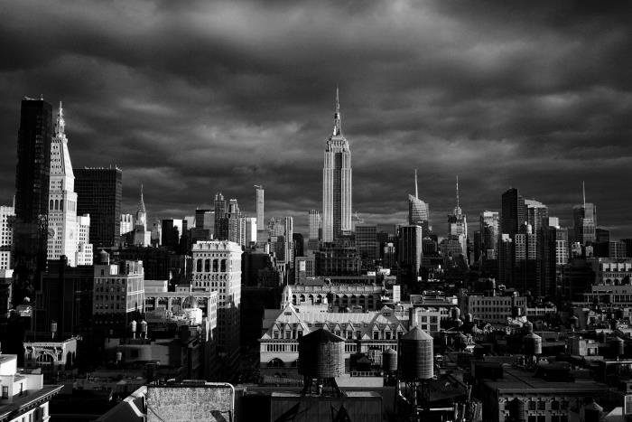 panoramautsikt över modern arkitektur i New York, svartvit fotografering av New York