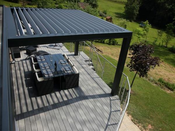 bioklimatisk-pergola-med-platt-tak