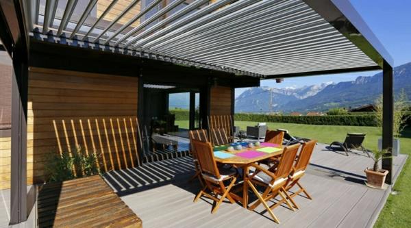 bioklimatiskt-fristående-pergola-ett-en-våningshus