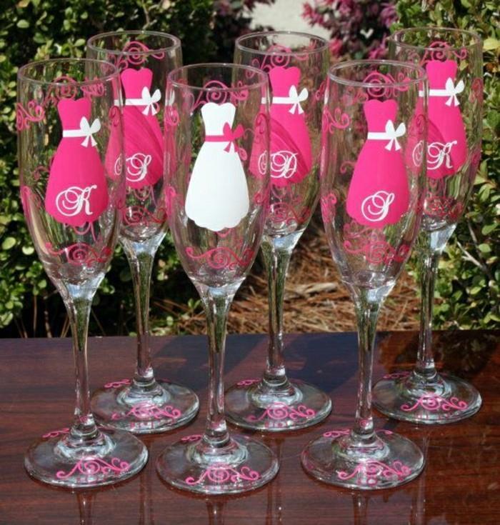 personlig-champagne-flöjter-gör-det-själv-idé-diy-demoiselles-d-honor