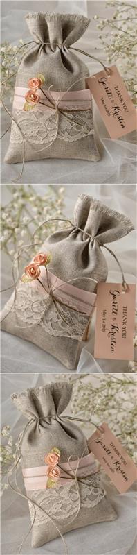 hur man gör en bröllopsgästgåva, små säckväskor, skräddarsytt rosa band och vintage vit spets, rosa etikett