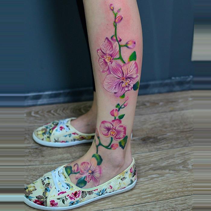 Tetovanie lýtka žena ružová orchidea členok