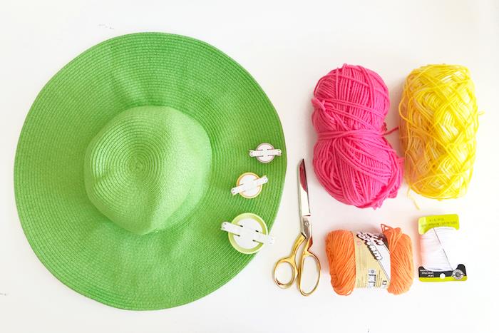 قبعة خضراء كبيرة ، غزل أصفر وردي وبرتقالي ، هدايا الذكرى السنوية له ، خطوة بخطوة ، برنامج تعليمي DIY