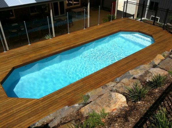 drevený-obdĺžnikový-bazén-malý-dekoratívny-bazén-z prírodných kameňov