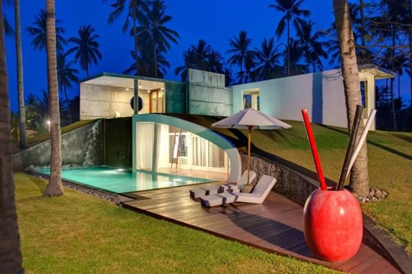 obdĺžnikový-drevený-bazén-exotický-dom