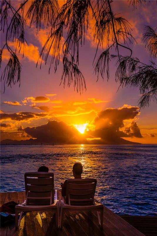 fransk-polynesien-resa-beundra-solnedgången