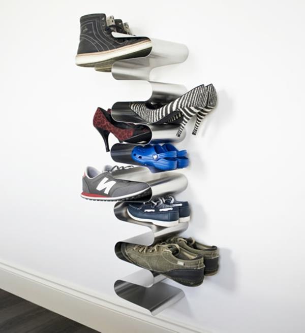 väggmonterad-design-böljande-sko-rack-i-stål