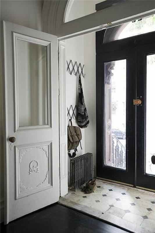 design-vchodove-dvere-biely-dreveny-zilten-dvere-moderny-vchod-v-modernom-dome-design-vchodove dvere