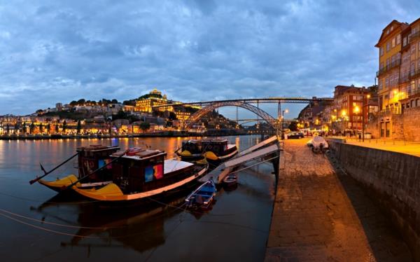 porto-portugalsko-navsteva-porto-napoj-na-vino