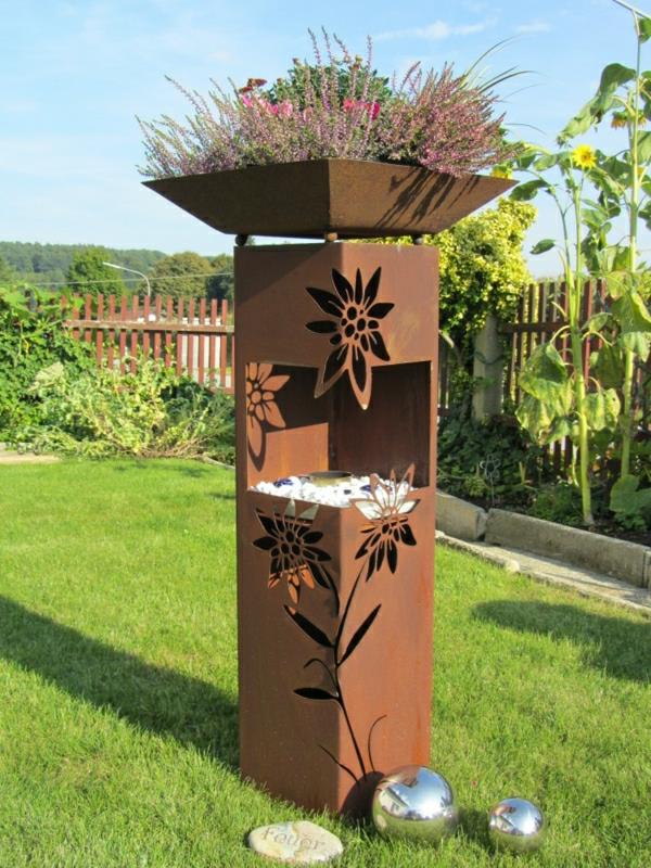 hrdzavá sova-hrniec-záhradná dekorácia
