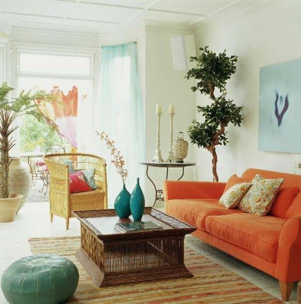 Marockansk-puff-grön-orange-soffa-och-turkos-vaser