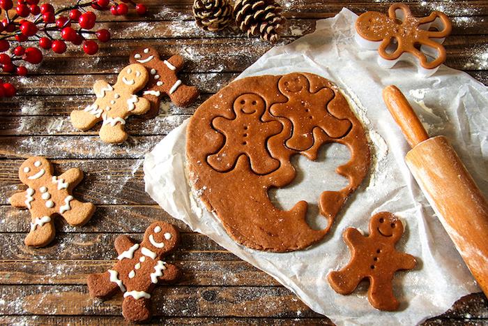 pepparkaksrecept, hur man gör pepparkaksmans traditionella recept eller med kakao, julmåltid, enkel och snabb dessert