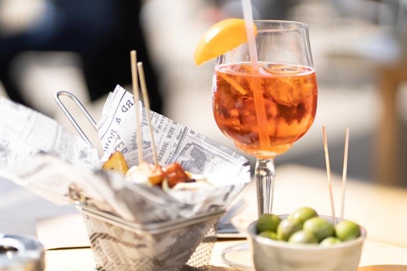 aperol spritz recept middag ackompanjemang oliver spett apelsinskiva