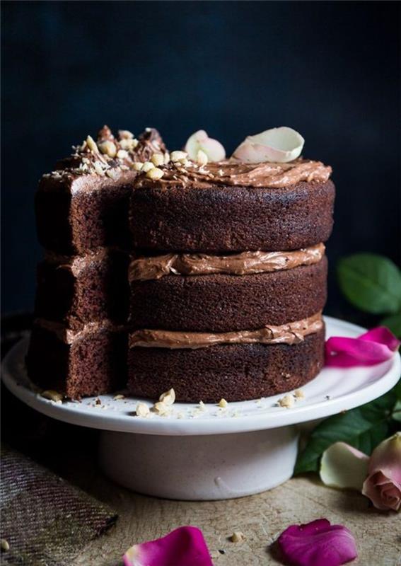 torta s čokoládovou vrstvou bez polevy, recepty na narodeninovú tortu bez polevy