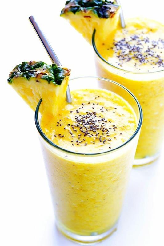 recept na tropické smoothie na báze ananásu