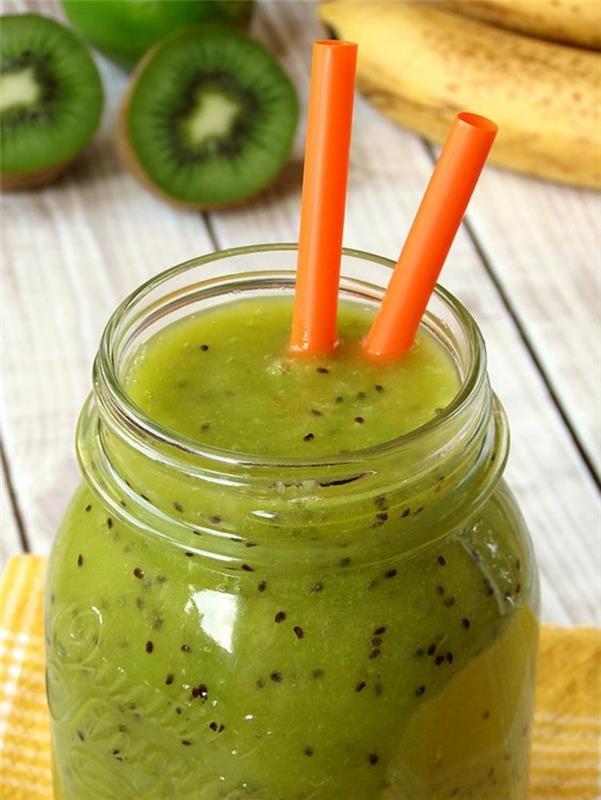 kiwi-a-banán-smoothie-recept-zelené-ovocné-smoothie