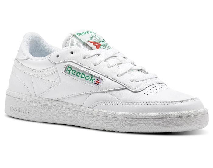 Pánsky model nízkych topánok Reebok Club C85 v bielej farbe