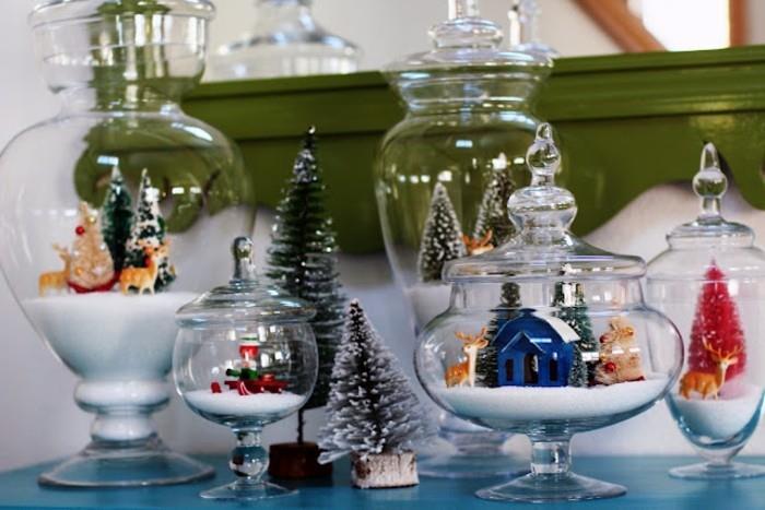 Decorazioni natalizie con statuine in ciotole di vetro، regali fai da te con materiali riciclati