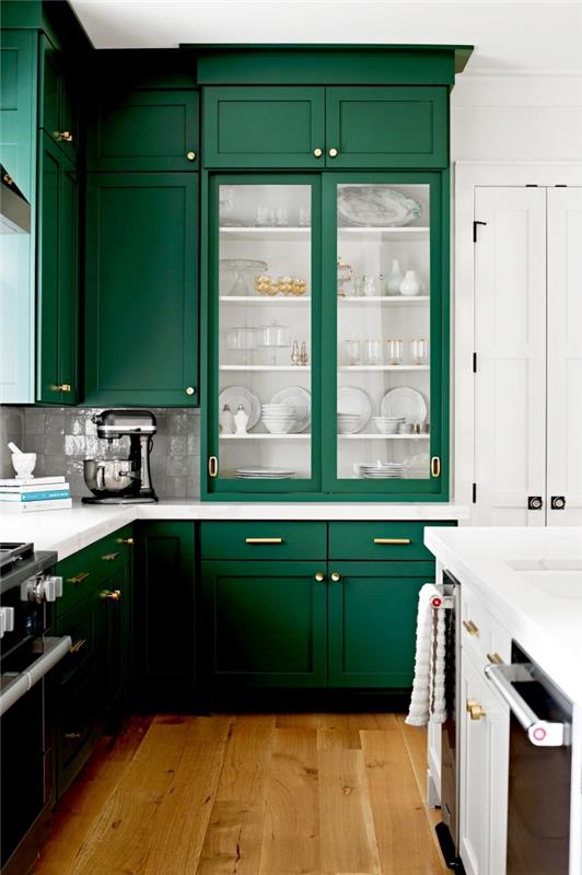 فكرة تكميلية اللون الأخضر في المطبخ ، تخطيط المطبخ من l إلى مع أثاث أخضر