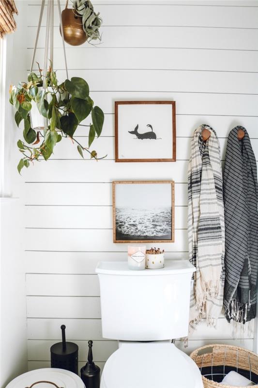 hur man dekorerar toaletten i ett litet utrymme, badrumsväxtidé att hänga från taket med DIY macrame -hänge